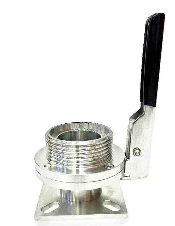 Raccord de serrage rapide en métal argenté avec poignée noire articulée, corps cylindrique fileté et base carrée à quatre trous de montage.